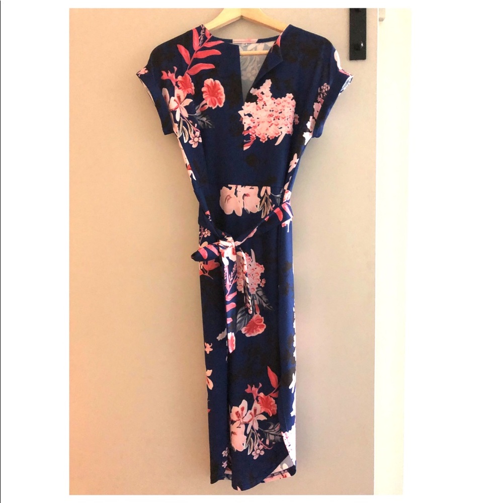 Midi vneck floral dress